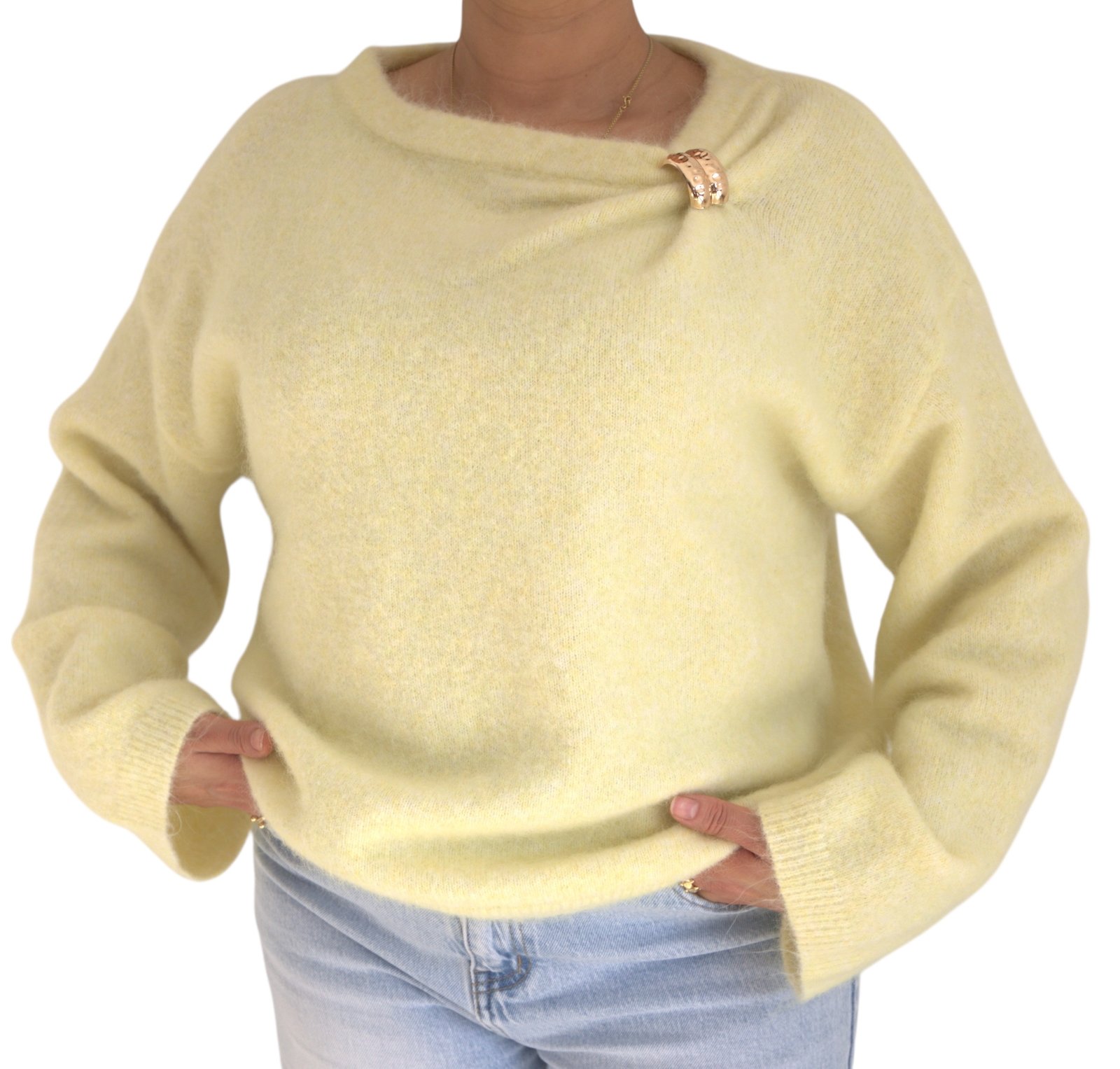 Pull avec broche